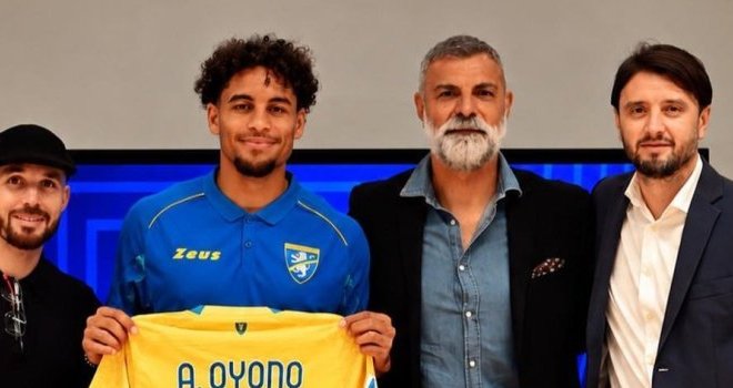 Serie A&nbsp;: Anthony Oyono prolongé jusqu’en 2029 par Frosinone
