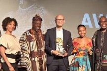 Cinéma&nbsp;: David Mboussou triomphe aux États-Unis avec «&nbsp;Afrotōpia&nbsp;», sacré meilleur long métrage de fiction
