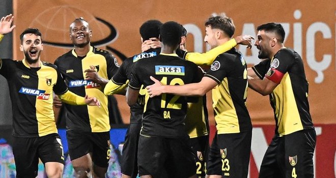 Coupe de Turquie : Istanbulspor AS de David Sambissa écrase Sariyer et file au tour suivant
Coupe de Turquie : Istanbulspor AS de David Sambissa écrase Sariyer et file au tour suivant