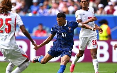 Mondial 2026 : Le bronze pour l’Angleterre qui domine la France au terme d’un festival de buts
