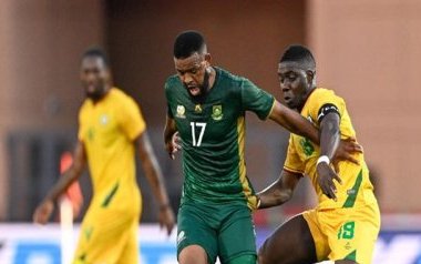 CAN 2025&nbsp;: L’Afrique du Sud s’adjuge un derby fou face au Zimbabwe et file en huitièmes
