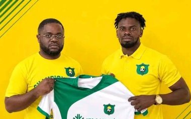 National Foot 1 : libre après Mangasport, Desny Yanga Yanga rebondit au CF Mounana