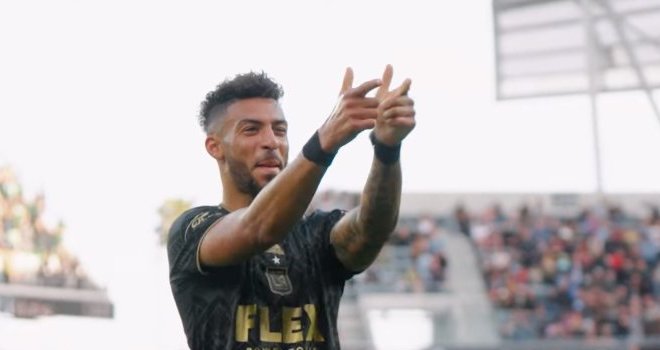 MLS : Denis Bouanga marque pour son retour, mais le LAFC chute à Nashville
MLS : Denis Bouanga marque pour son retour, mais le LAFC chute à Nashville