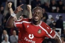 Championship : Jacques Ekomié marque dès son 2e match, Wrexham écrase Millwall Championship : Jacques Ekomié marque dès son 2e match, Wrexham écrase Millwall