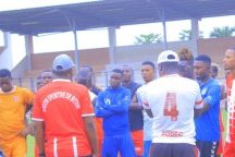 National Foot 1 : USB suspendue, les querelles de leadership ont fini par tuer le sportif
National Foot 1 : USB suspendue, les querelles de leadership ont fini par tuer le sportif