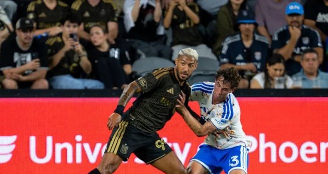 MLS : Denis Bouanga manque un penalty, LAFC puni par San Diego
MLS : Denis Bouanga manque un penalty, LAFC puni par San Diego