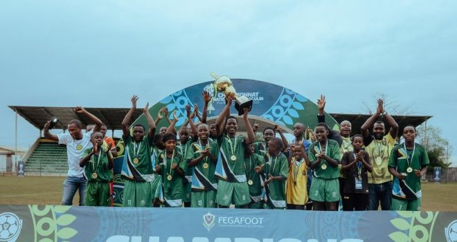 Championnat national U15 : la Ngounié sacrée devant le Woleu-Ntem à Lambaréné
Championnat national U15 : la Ngounié sacrée devant le Woleu-Ntem à Lambaréné
