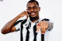 Ligue 1 algérienne&nbsp;: le Gabonais Randy Essang-Matouti foudroie la JS Kabylie d’un doublé
