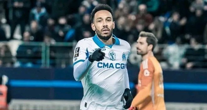 Ligue 1&nbsp;: Aubameyang retrouve le chemin des filets, mais l’OM craque face au Paris FC
