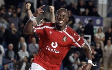 Championship&nbsp;: Jacques Ekomié marque dès son 2e match, Wrexham écrase Millwall